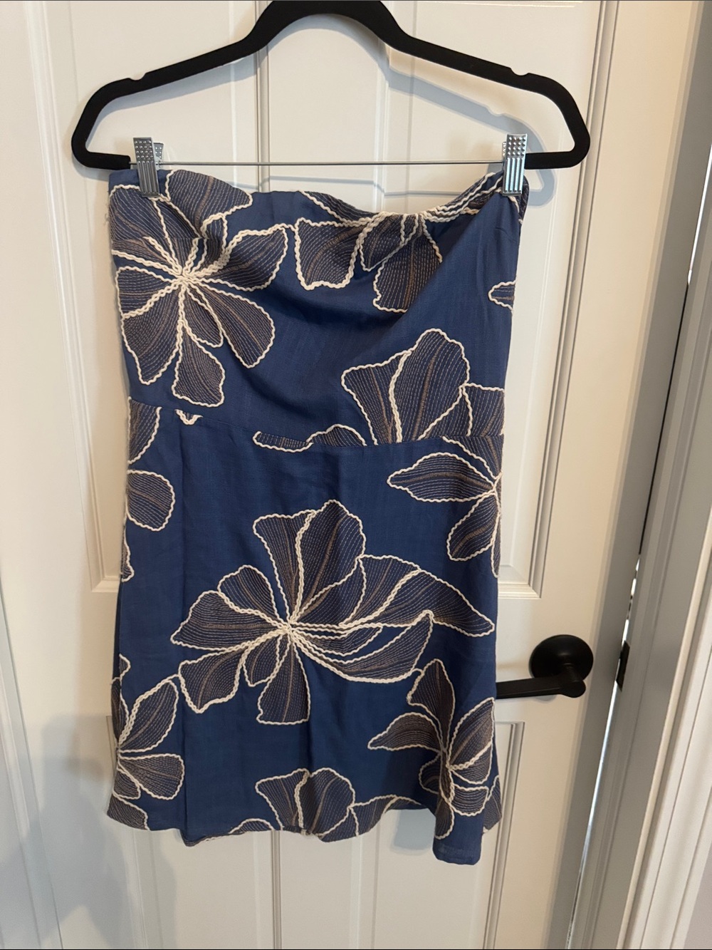 Strapless Floral Midi Dress in Navy and White